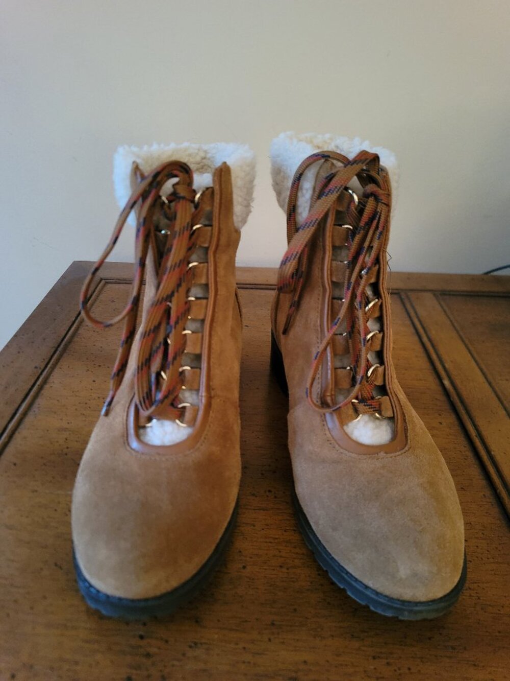 Crown & Ivy Cognac Leather Suede Sherling Lined Lace Up Boots in size 6.5